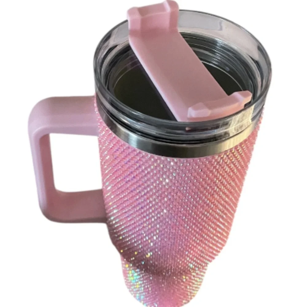 Labubu Limited-Edition Pink Glitter Tumbler. - Picture 2 of 3